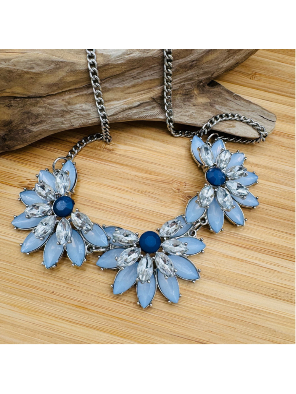 022-Blue Floral Rhinestone Statement Necklace 16”3”